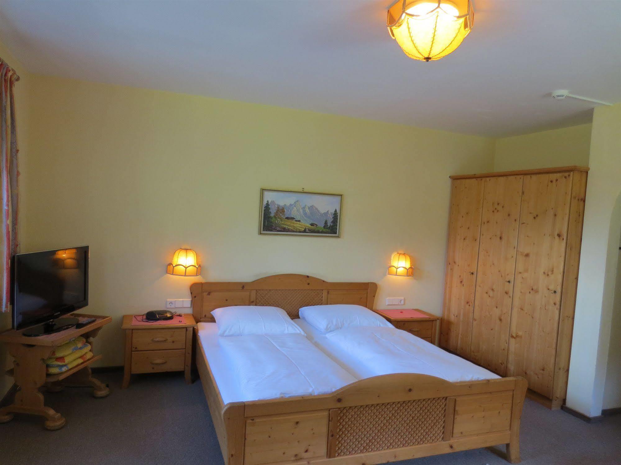 Hotel Kraftquelle Schlossblick Angerberg  エクステリア 写真