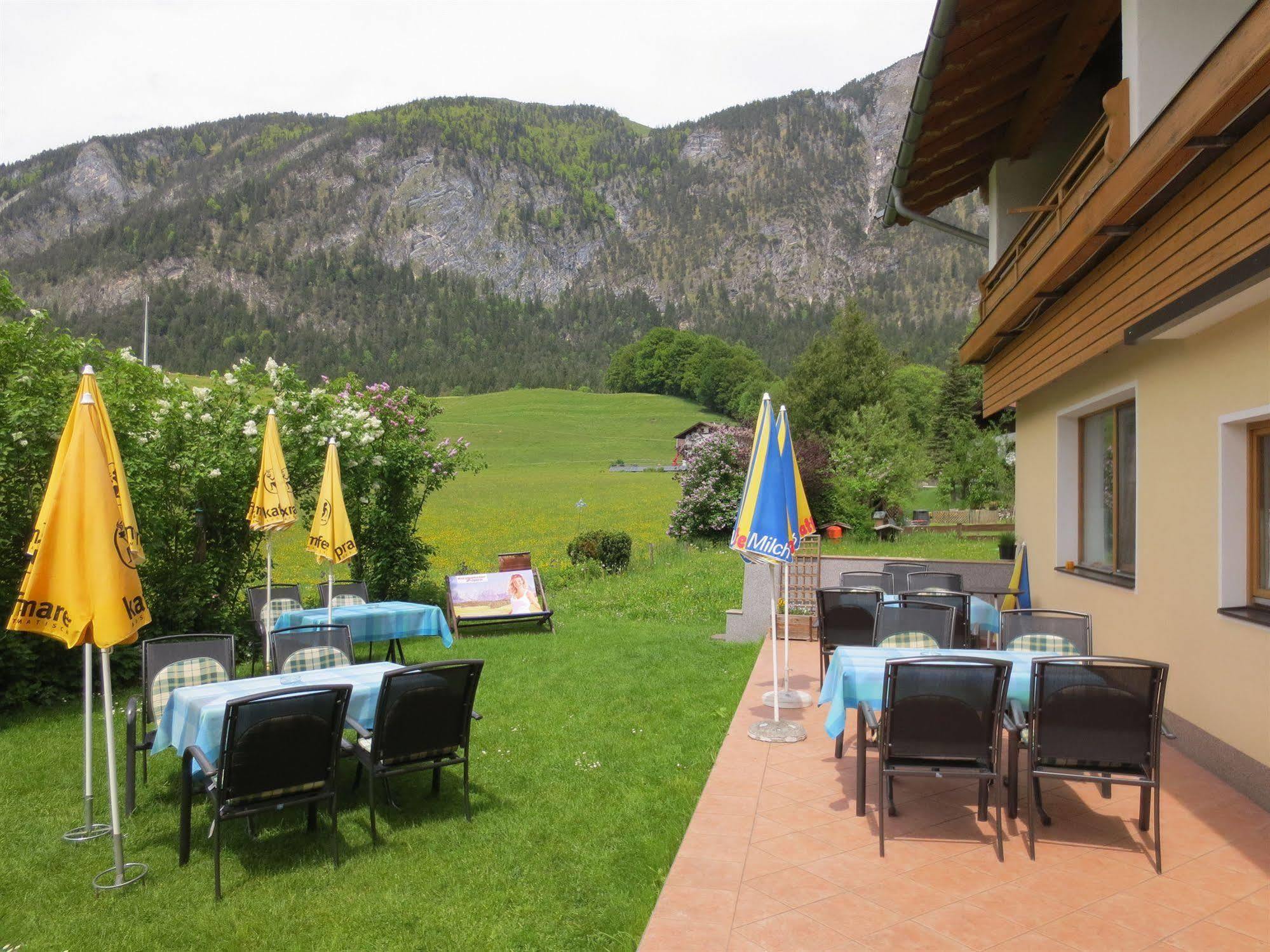 Hotel Kraftquelle Schlossblick Angerberg  エクステリア 写真